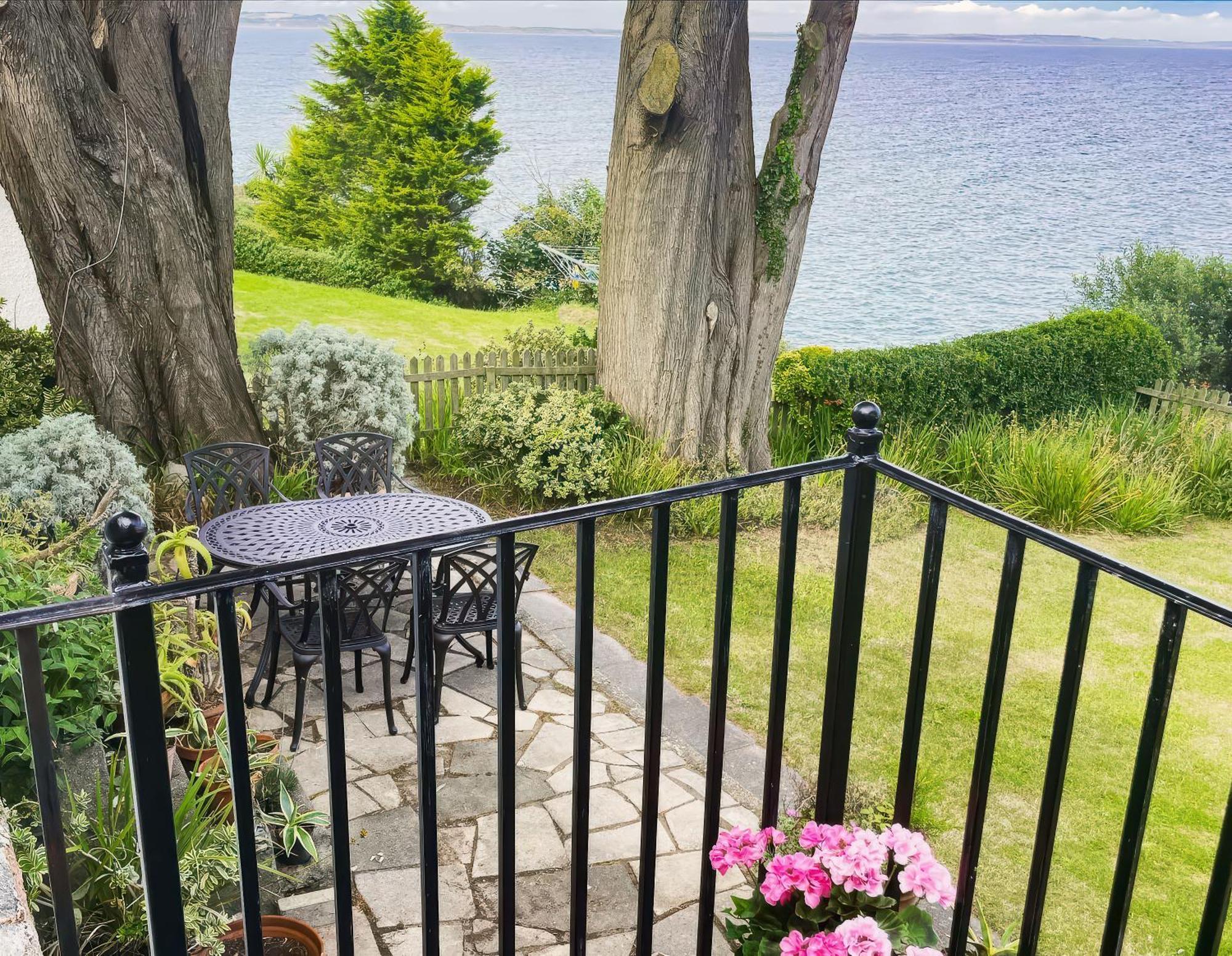 Rocklea Seaside Cottage Newcastle  Bagian luar foto